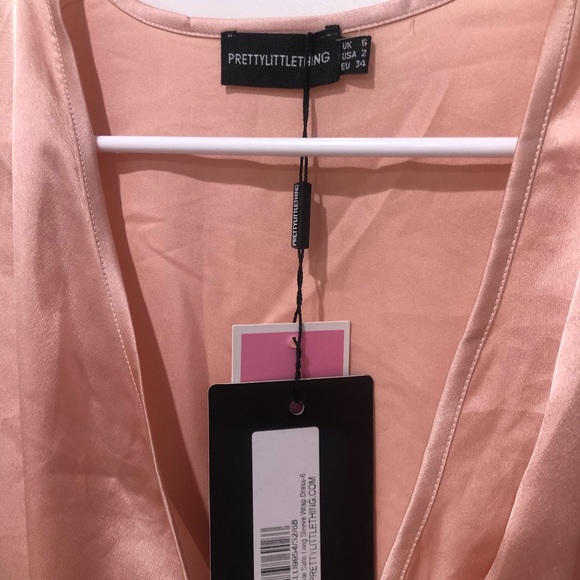 Pretty Little Thing Satin Long Sleeve Wrap Dress - Picture 3 of 3